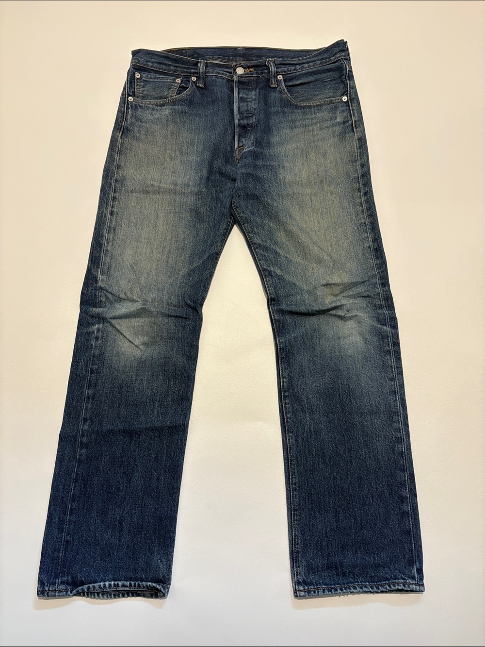 Levi's Men's Straight Jeans in Faded Blue